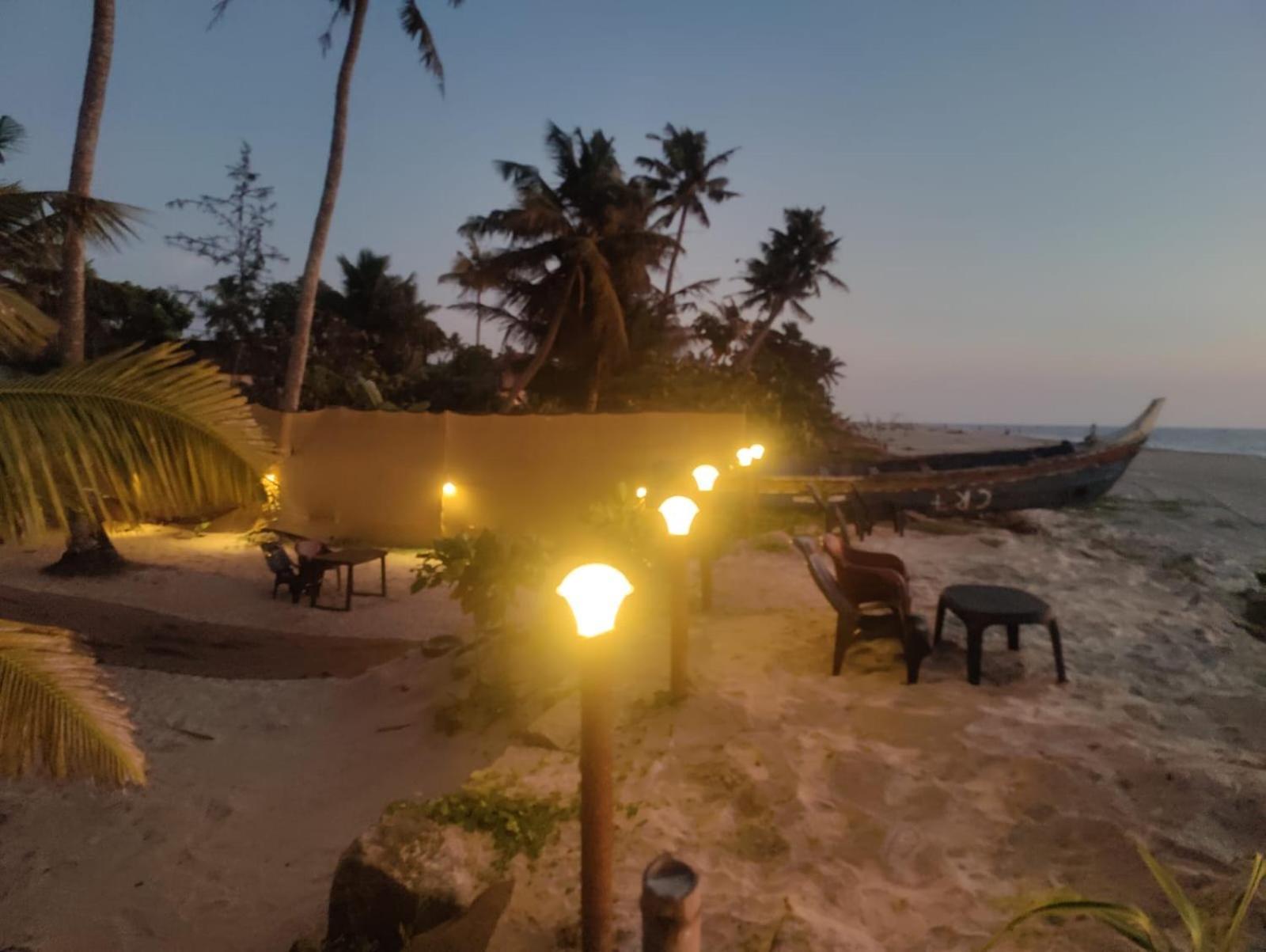 Tripsea Beach Villa Alappuzha Bagian luar foto